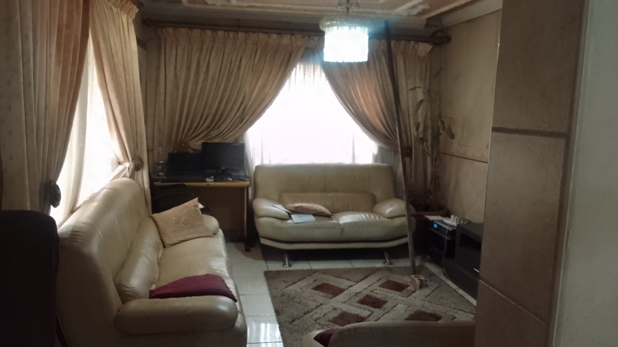 3 Bedroom Property for Sale in Lindo Park Gauteng