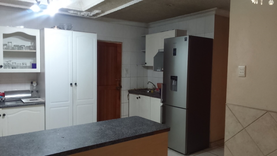 3 Bedroom Property for Sale in Lindo Park Gauteng
