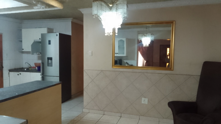 3 Bedroom Property for Sale in Lindo Park Gauteng