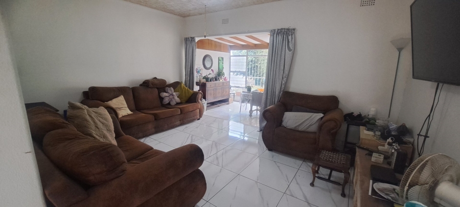 To Let 4 Bedroom Property for Rent in Croydon Gauteng