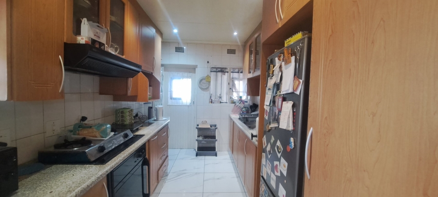 To Let 4 Bedroom Property for Rent in Croydon Gauteng