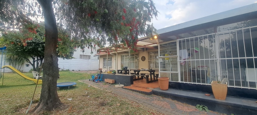 To Let 4 Bedroom Property for Rent in Croydon Gauteng