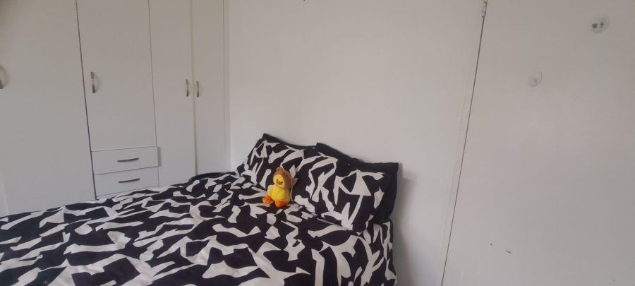 To Let 4 Bedroom Property for Rent in Croydon Gauteng