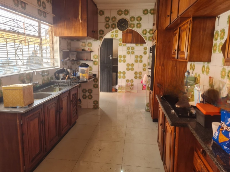  Bedroom Property for Sale in Lenasia Ext 2 Gauteng