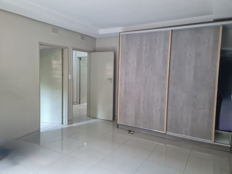  Bedroom Property for Sale in Lenasia Ext 2 Gauteng