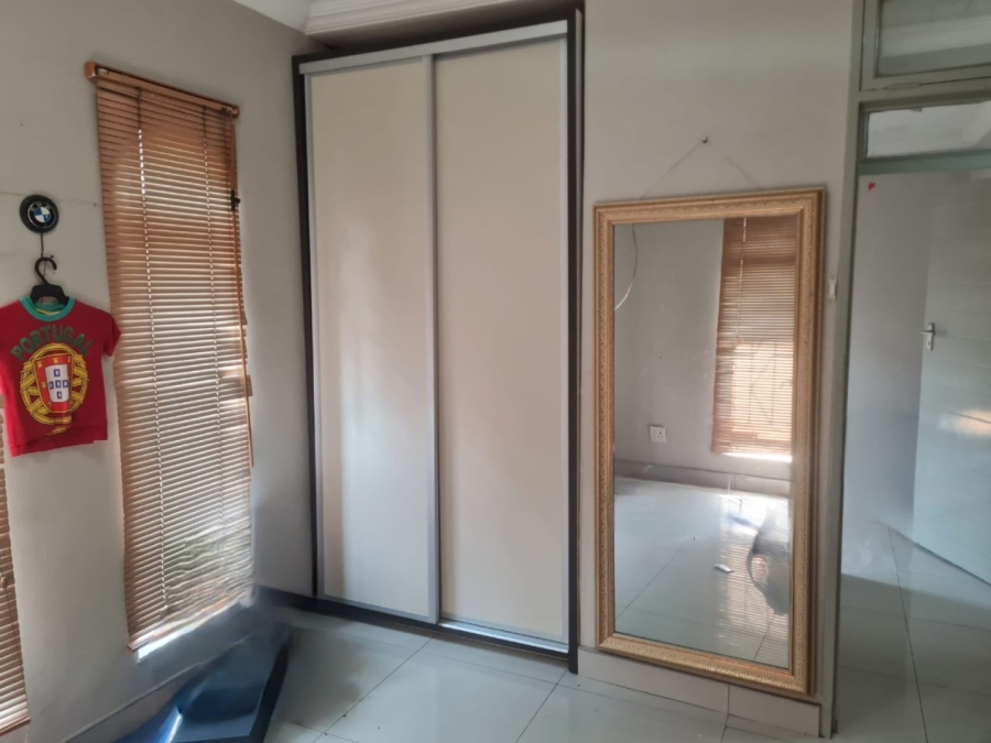  Bedroom Property for Sale in Lenasia Ext 2 Gauteng