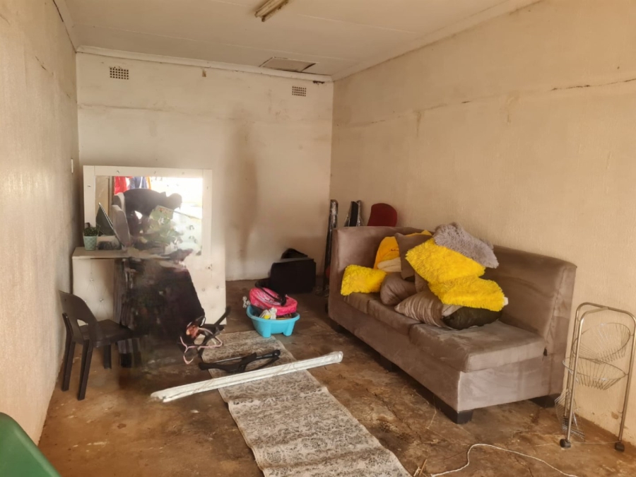  Bedroom Property for Sale in Lenasia Ext 2 Gauteng