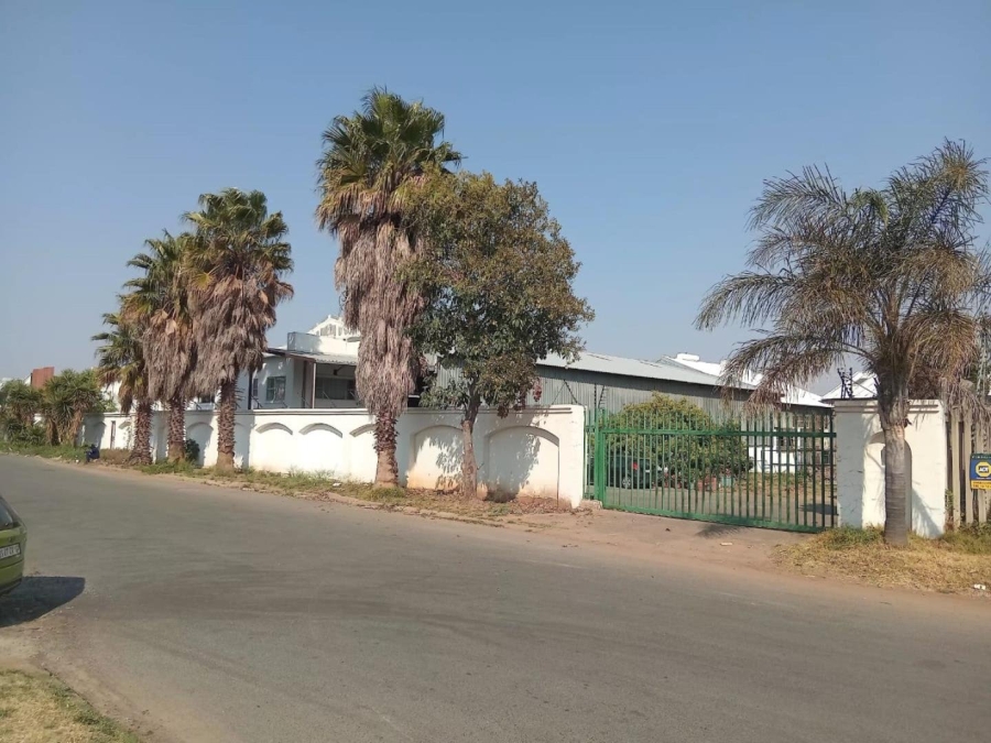 Commercial Property for Sale in Lea Glen Gauteng
