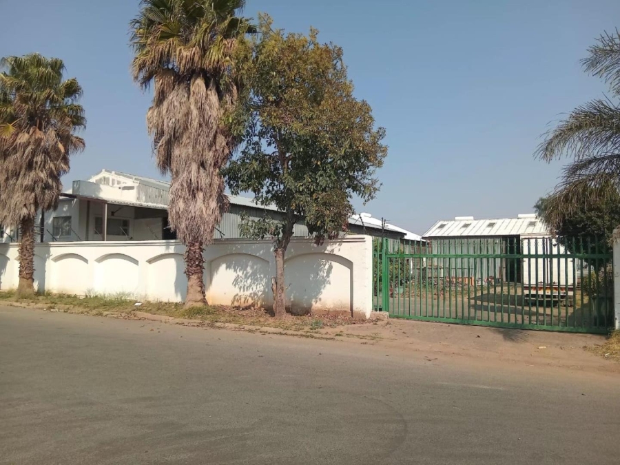 Commercial Property for Sale in Lea Glen Gauteng