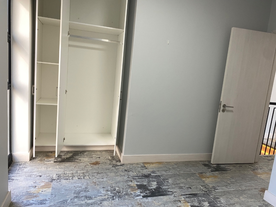 To Let 2 Bedroom Property for Rent in Alphen Park Gauteng