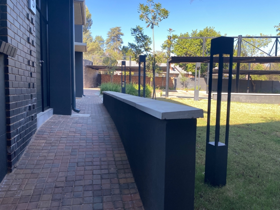 To Let 2 Bedroom Property for Rent in Alphen Park Gauteng