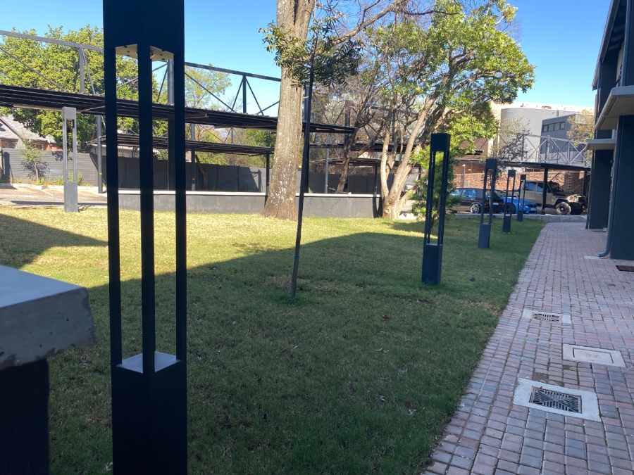 To Let 2 Bedroom Property for Rent in Alphen Park Gauteng