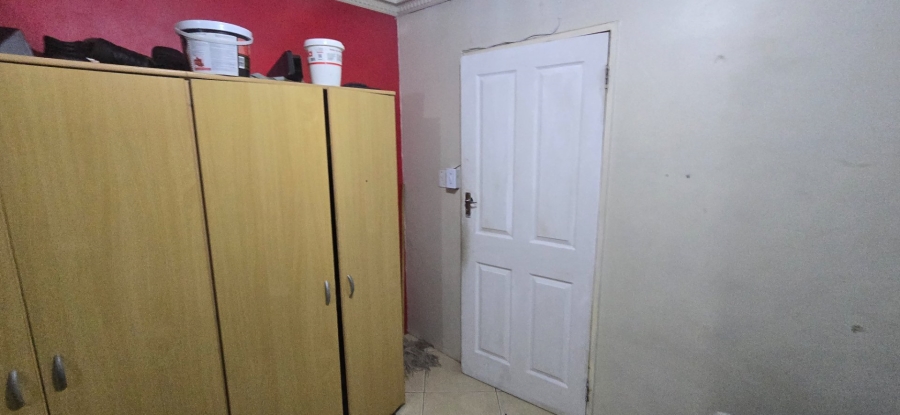 2 Bedroom Property for Sale in Die Hoewes Gauteng