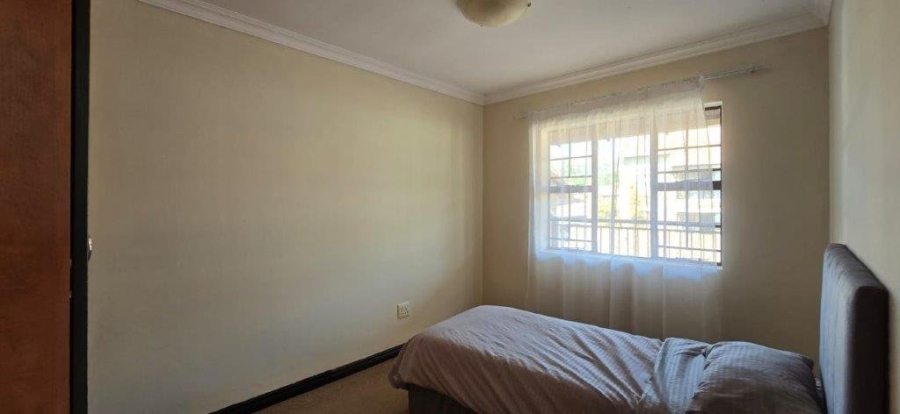 2 Bedroom Property for Sale in Magalieskruin Gauteng