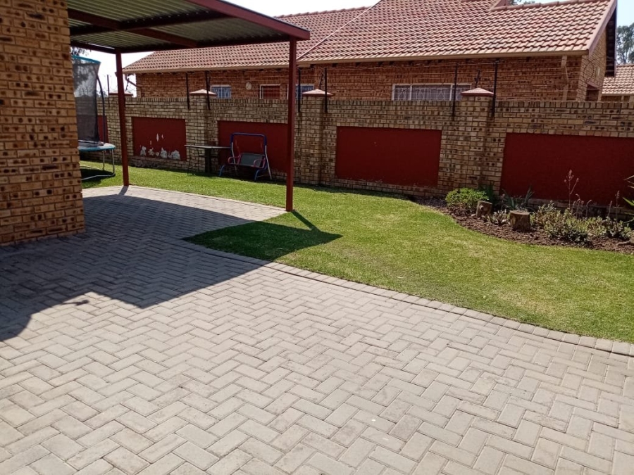 3 Bedroom Property for Sale in Riversdale Gauteng