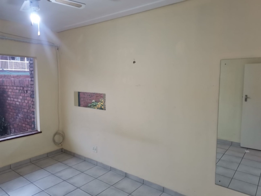 2 Bedroom Property for Sale in Dayanglen Gauteng