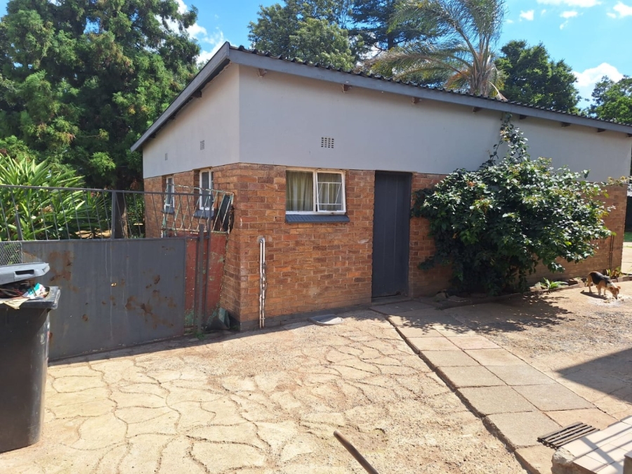 4 Bedroom Property for Sale in Selcourt Gauteng