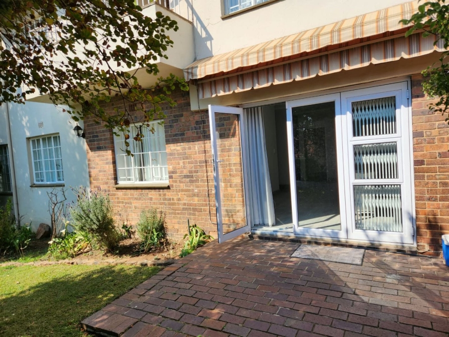 To Let 3 Bedroom Property for Rent in Sandown Gauteng