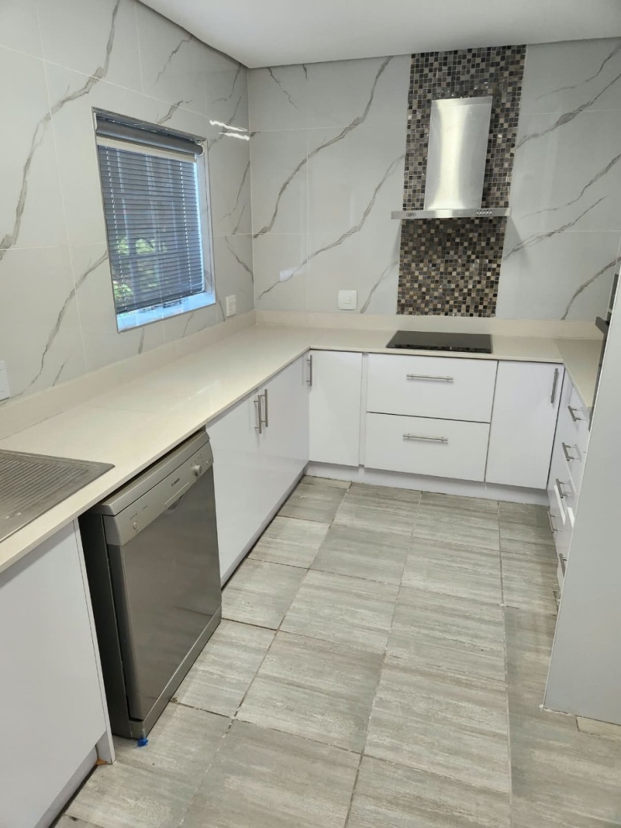 To Let 3 Bedroom Property for Rent in Sandown Gauteng