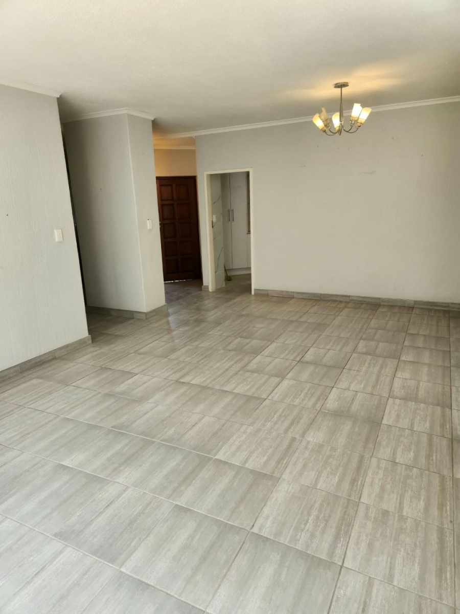 To Let 3 Bedroom Property for Rent in Sandown Gauteng