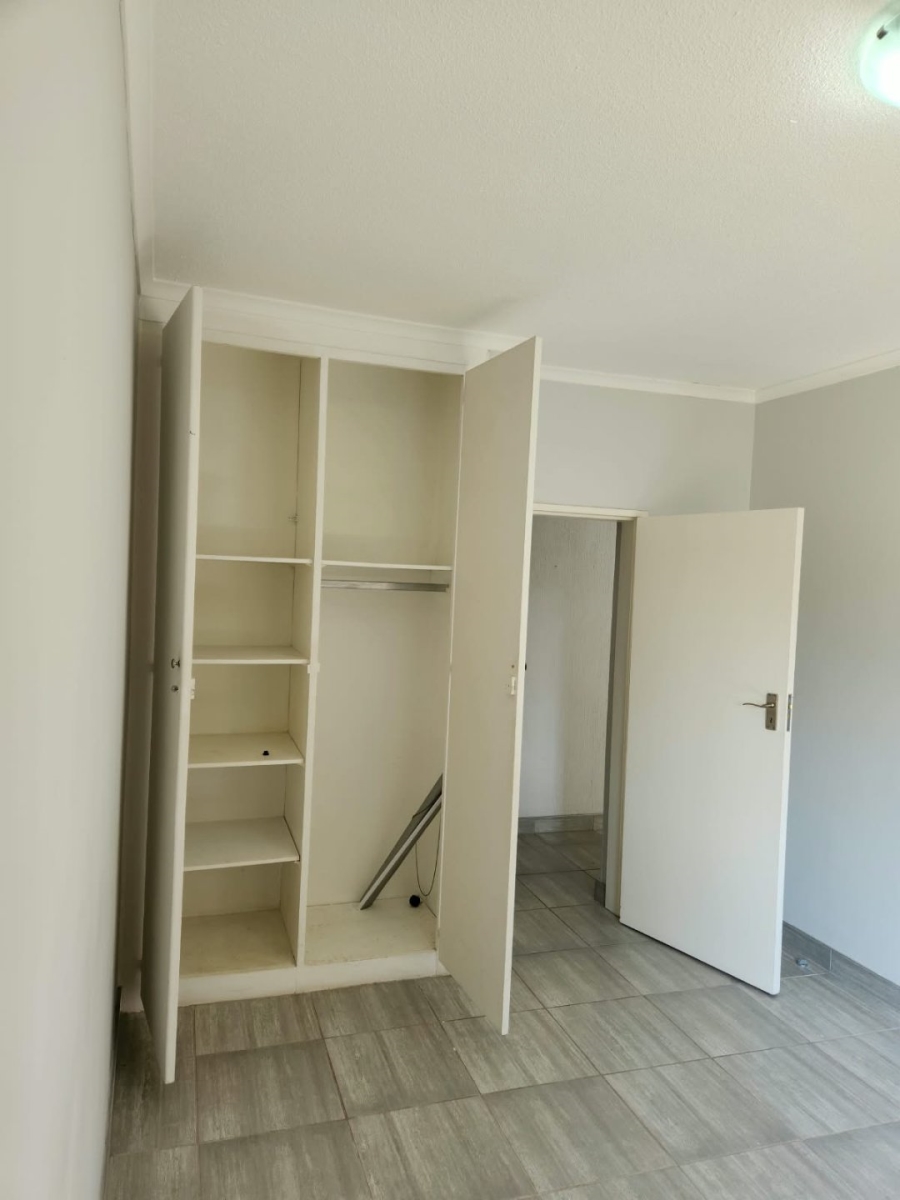 To Let 3 Bedroom Property for Rent in Sandown Gauteng