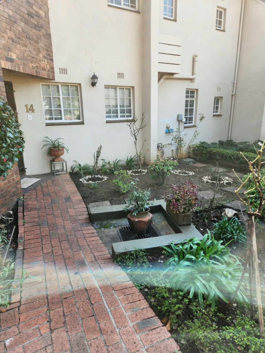 To Let 3 Bedroom Property for Rent in Sandown Gauteng
