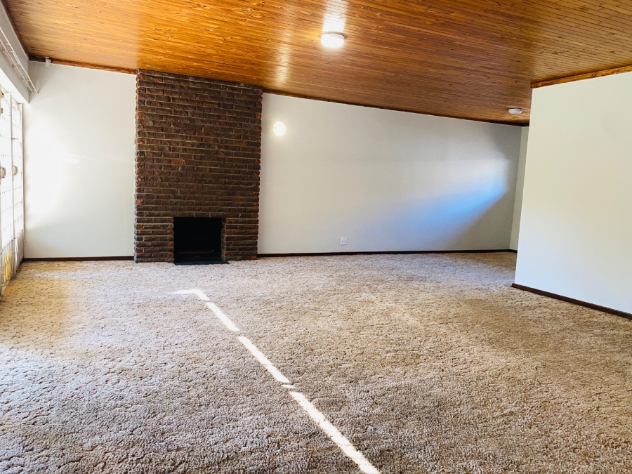 To Let 3 Bedroom Property for Rent in Alphen Park Gauteng