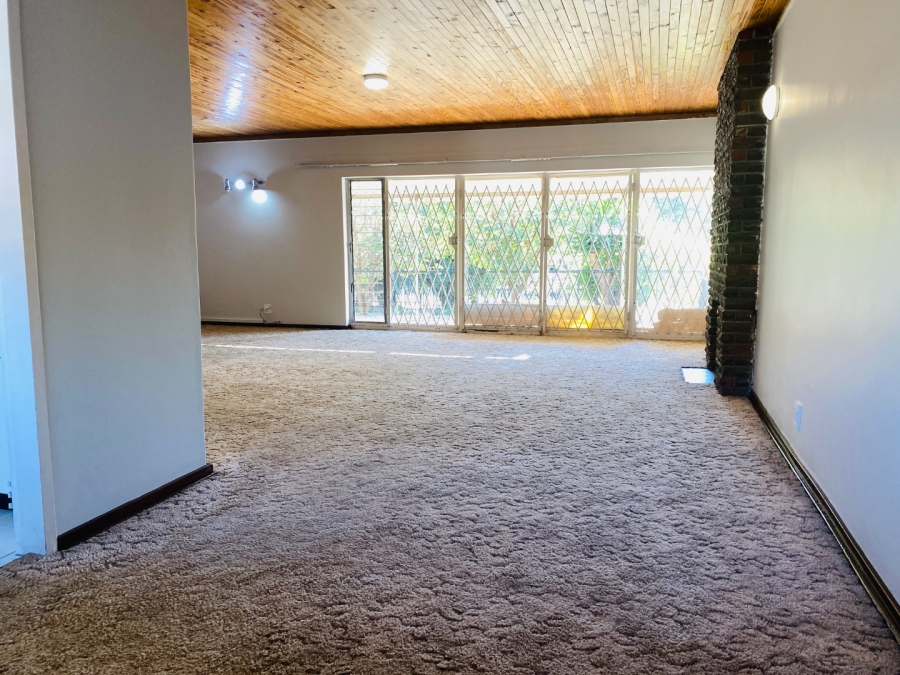 To Let 3 Bedroom Property for Rent in Alphen Park Gauteng