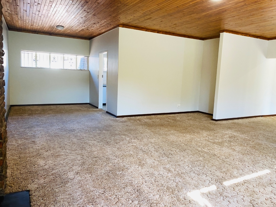 To Let 3 Bedroom Property for Rent in Alphen Park Gauteng