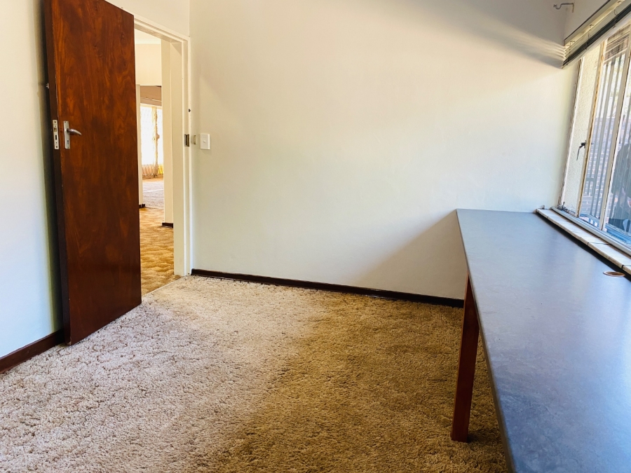 To Let 3 Bedroom Property for Rent in Alphen Park Gauteng