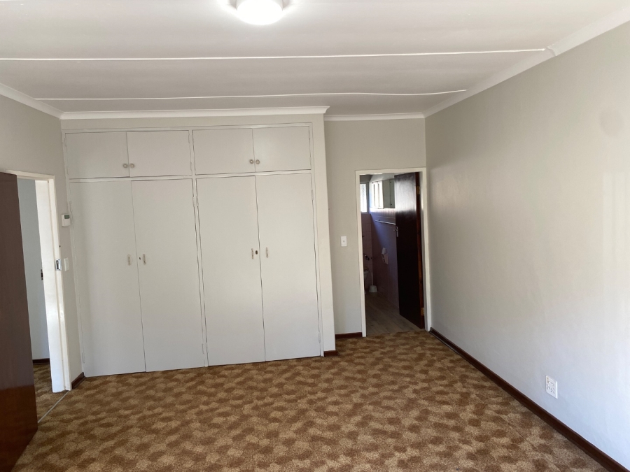 To Let 3 Bedroom Property for Rent in Alphen Park Gauteng