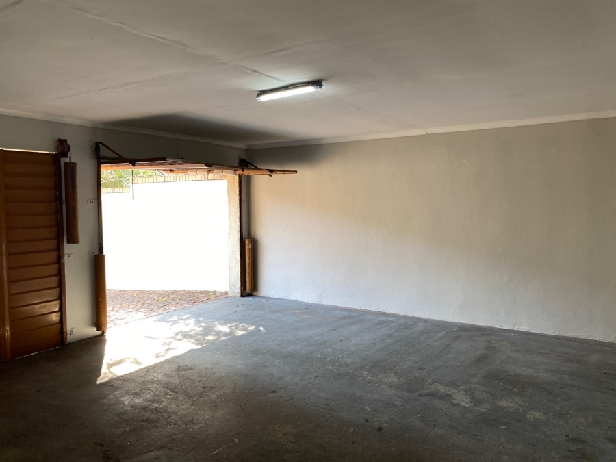 To Let 3 Bedroom Property for Rent in Alphen Park Gauteng
