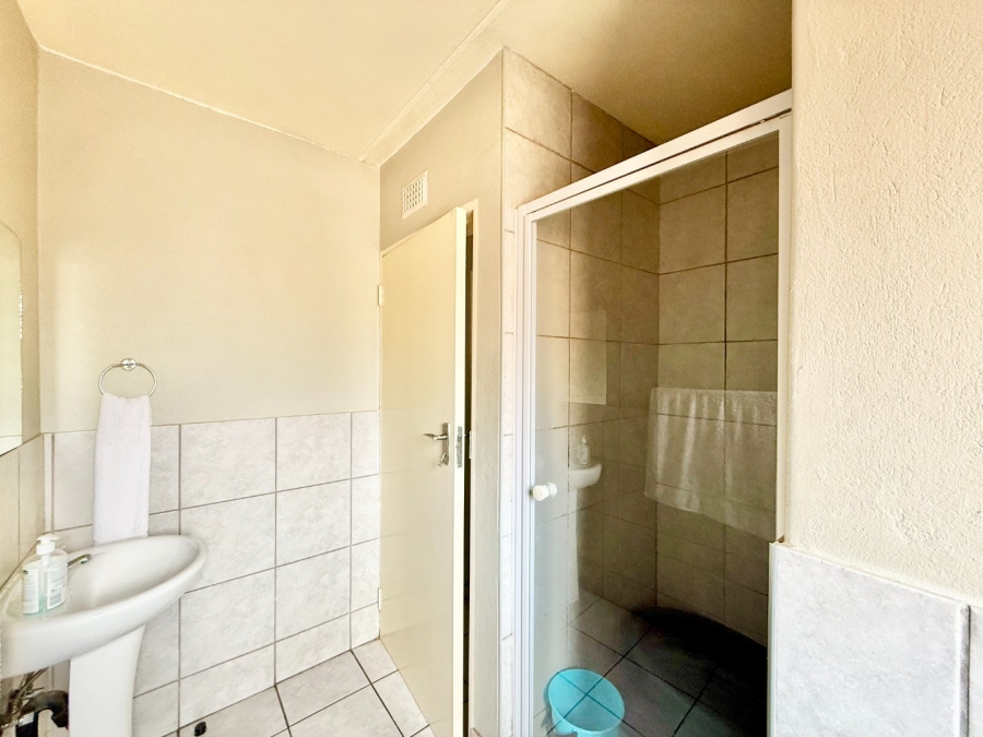 1 Bedroom Property for Sale in Sky City Gauteng