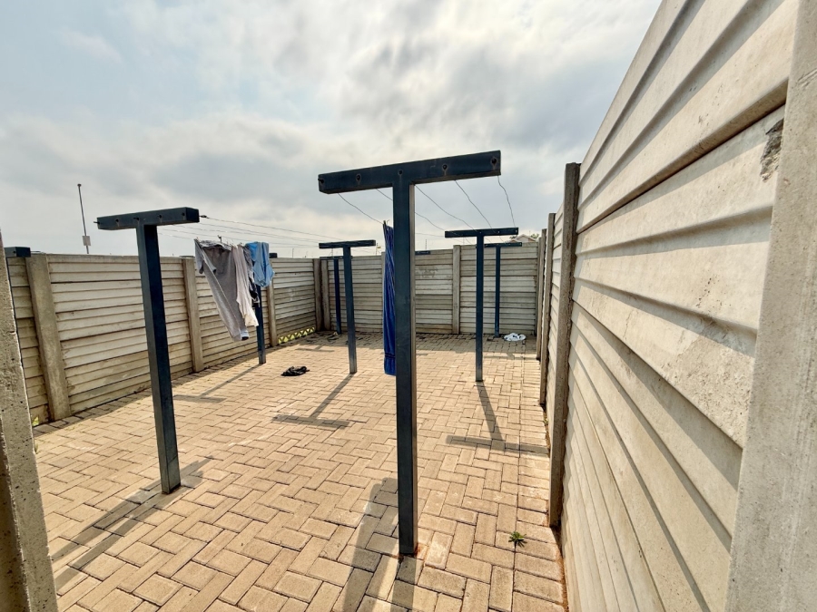 1 Bedroom Property for Sale in Sky City Gauteng