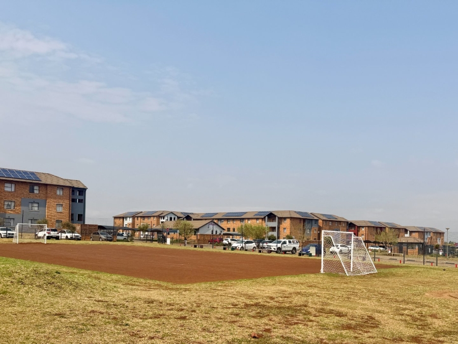 1 Bedroom Property for Sale in Sky City Gauteng