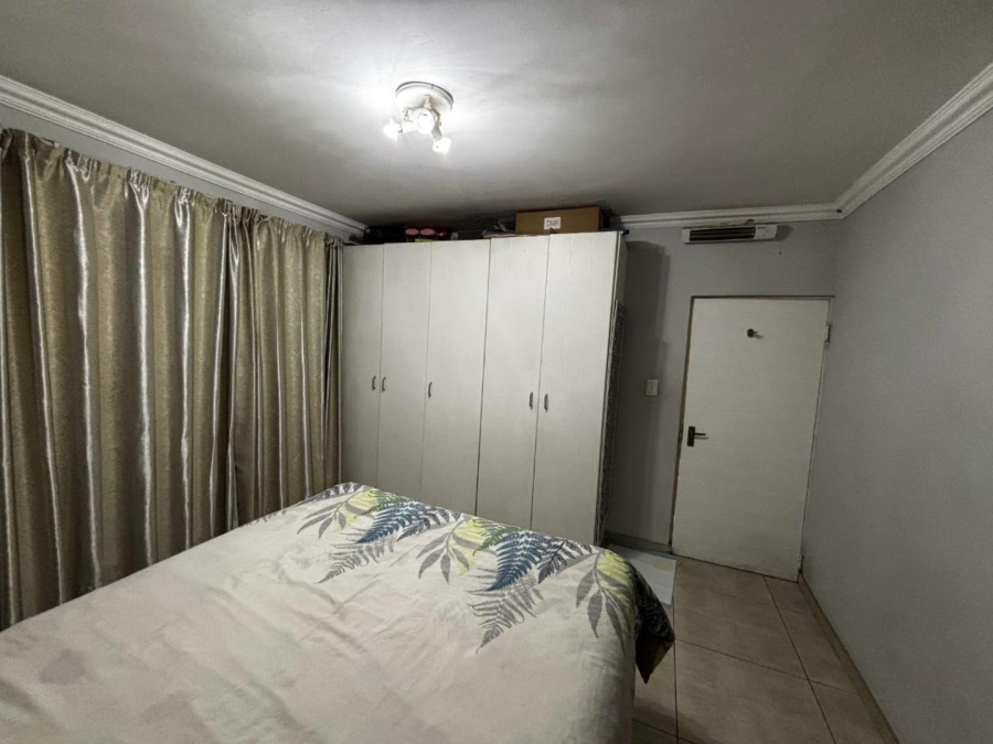 5 Bedroom Property for Sale in Halfway Gardens Gauteng