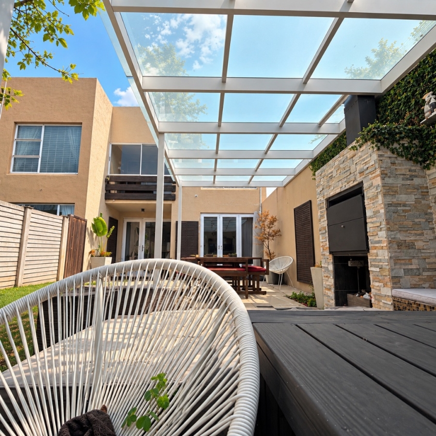 3 Bedroom Property for Sale in Three Rivers Proper Gauteng