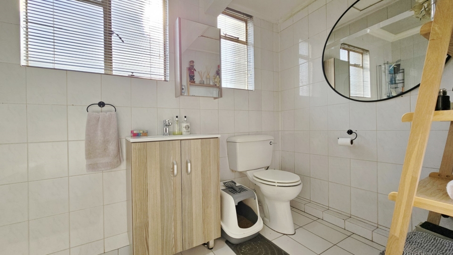 3 Bedroom Property for Sale in Three Rivers Proper Gauteng