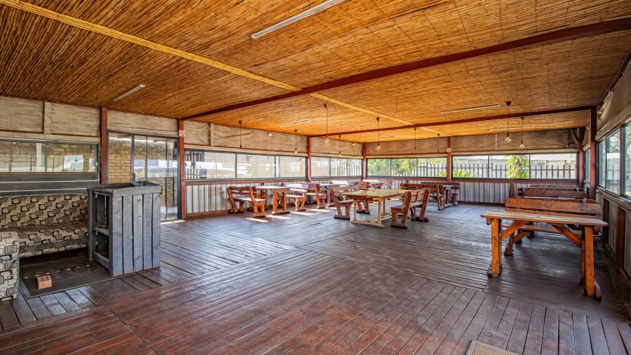 Commercial Property for Sale in Clayville Industria Gauteng