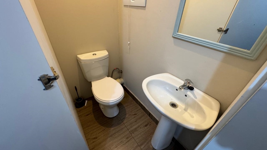 To Let  Bedroom Property for Rent in Mnandi Gauteng