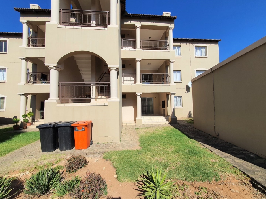 To Let 2 Bedroom Property for Rent in Noordhang Gauteng