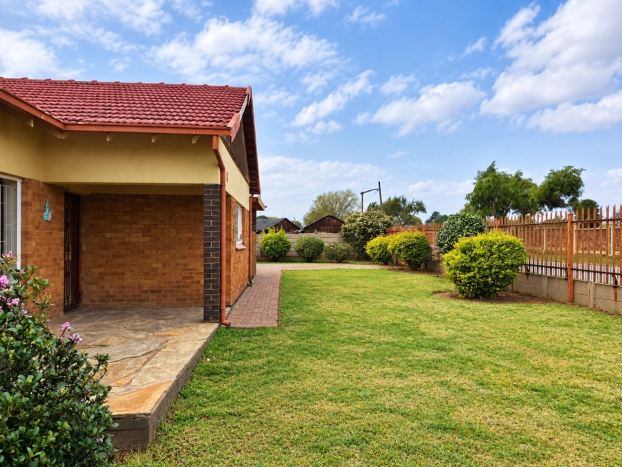 4 Bedroom Property for Sale in Witfield Gauteng