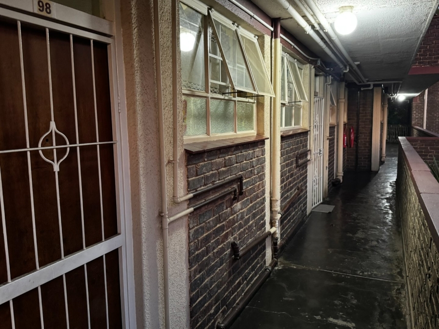 2 Bedroom Property for Sale in Impala Park Gauteng