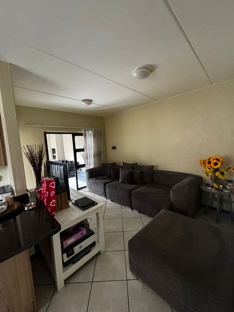 To Let 2 Bedroom Property for Rent in Goedeburg Gauteng