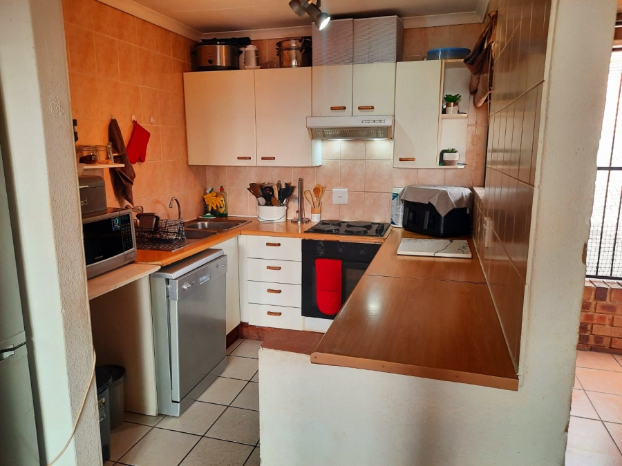 2 Bedroom Property for Sale in Rangeview Gauteng