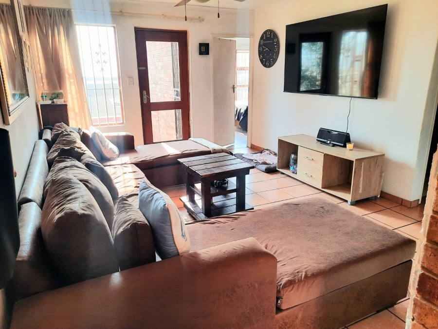 2 Bedroom Property for Sale in Rangeview Gauteng