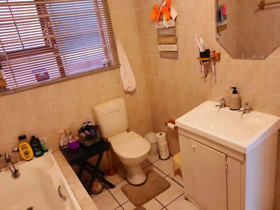 2 Bedroom Property for Sale in Rangeview Gauteng