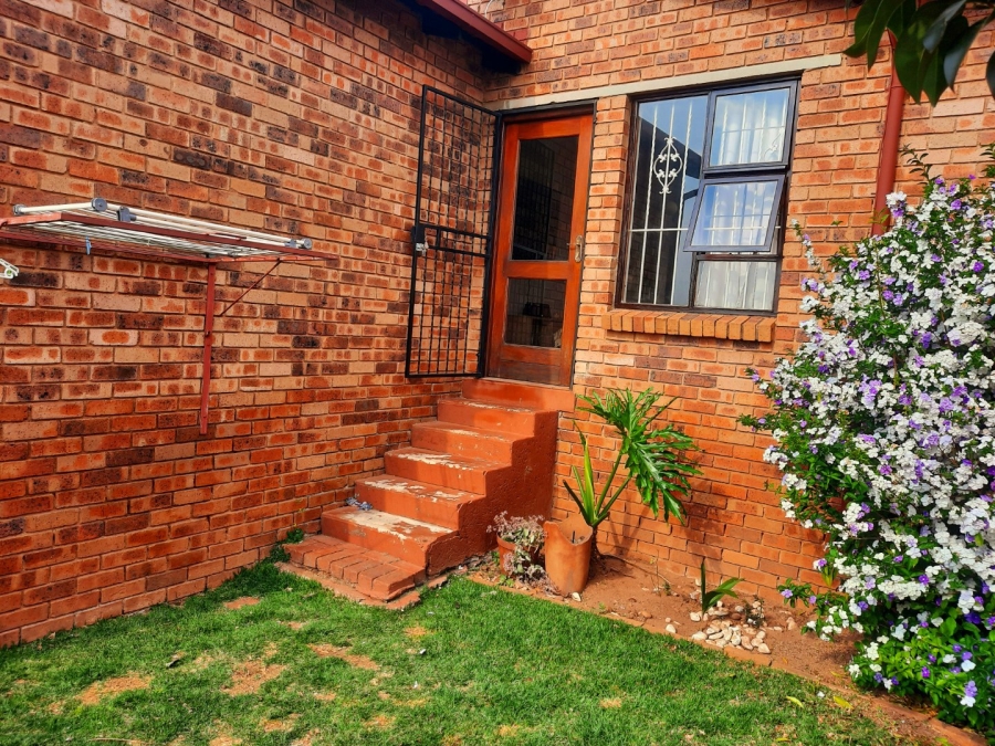 2 Bedroom Property for Sale in Rangeview Gauteng