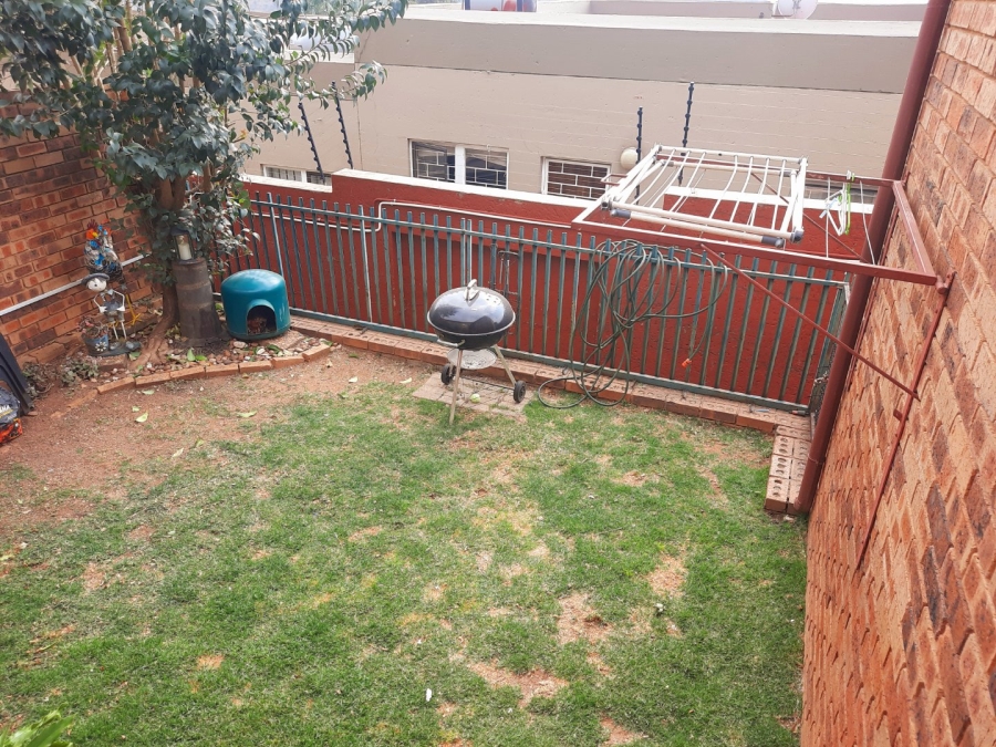 2 Bedroom Property for Sale in Rangeview Gauteng