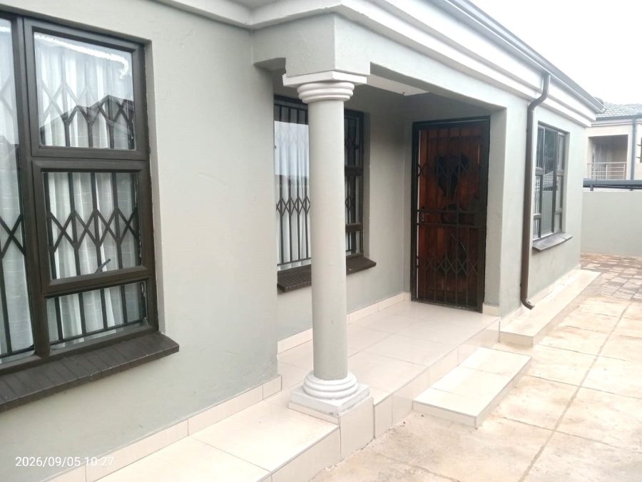 2 Bedroom Property for Sale in Ormonde Gauteng
